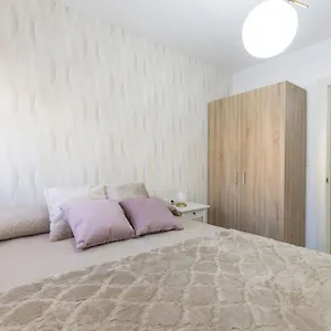 Neptuno Deluxe , Granada España